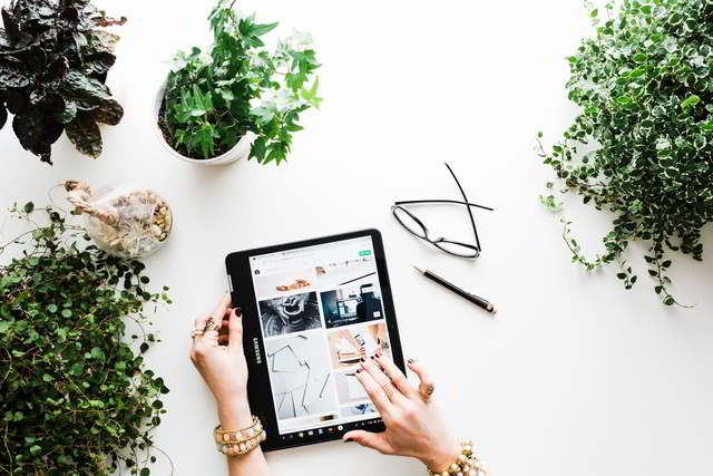 Teaching Resources: woman using tablet